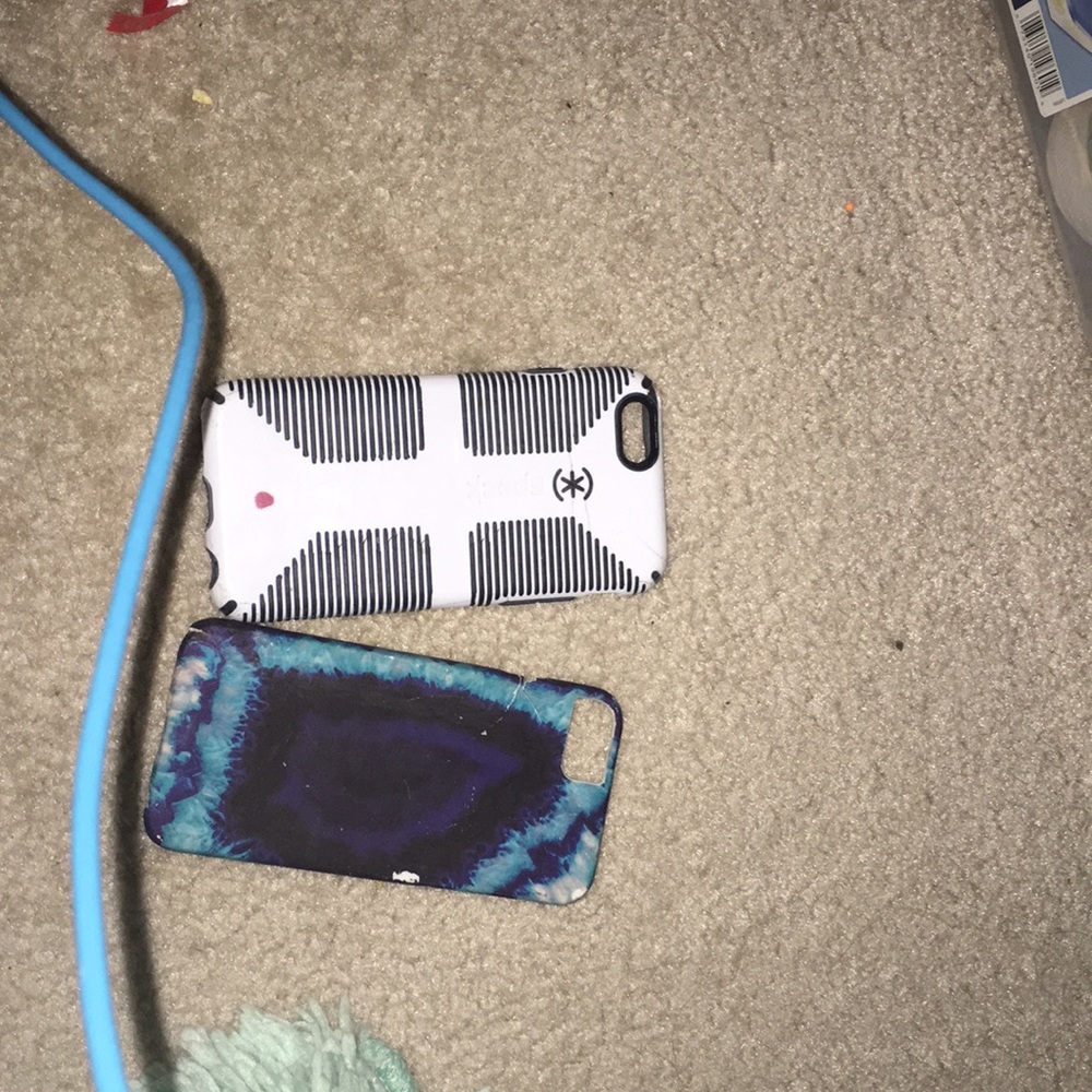 Two iPhone 6 phone cases